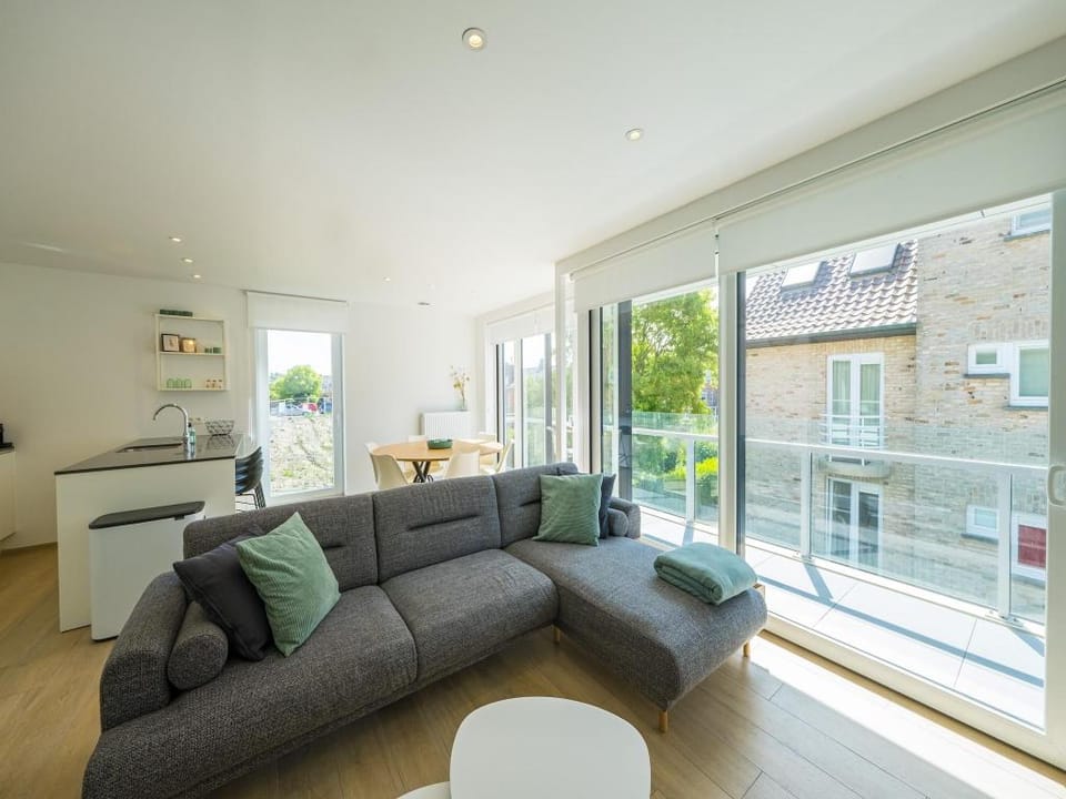 Modern apartment within walking distance of the se Apartment in Middelkerke