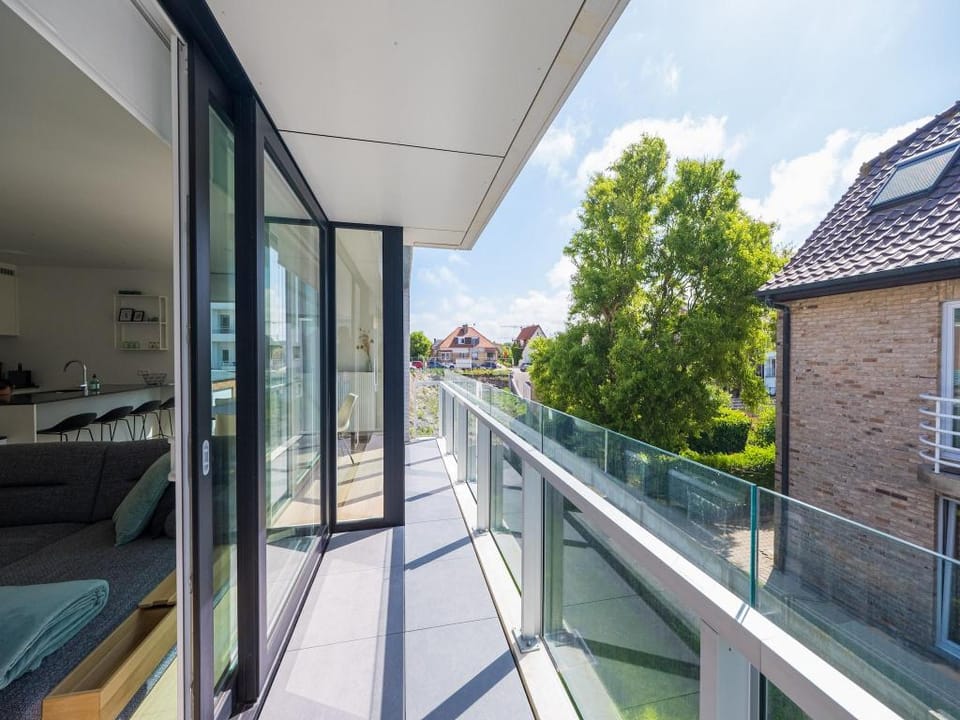 Modern apartment within walking distance of the se Apartment in Middelkerke