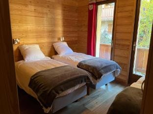 Chalet in Les Deux Alpes with Panoramic Views Vacation rental in Les Deux Alpes