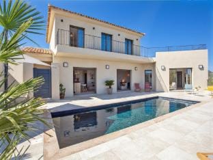 Superb villa with pool and sea view Vacation rental in L'Île-Rousse