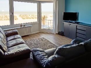 Helios 0201 with central location Apartment in Koksijde