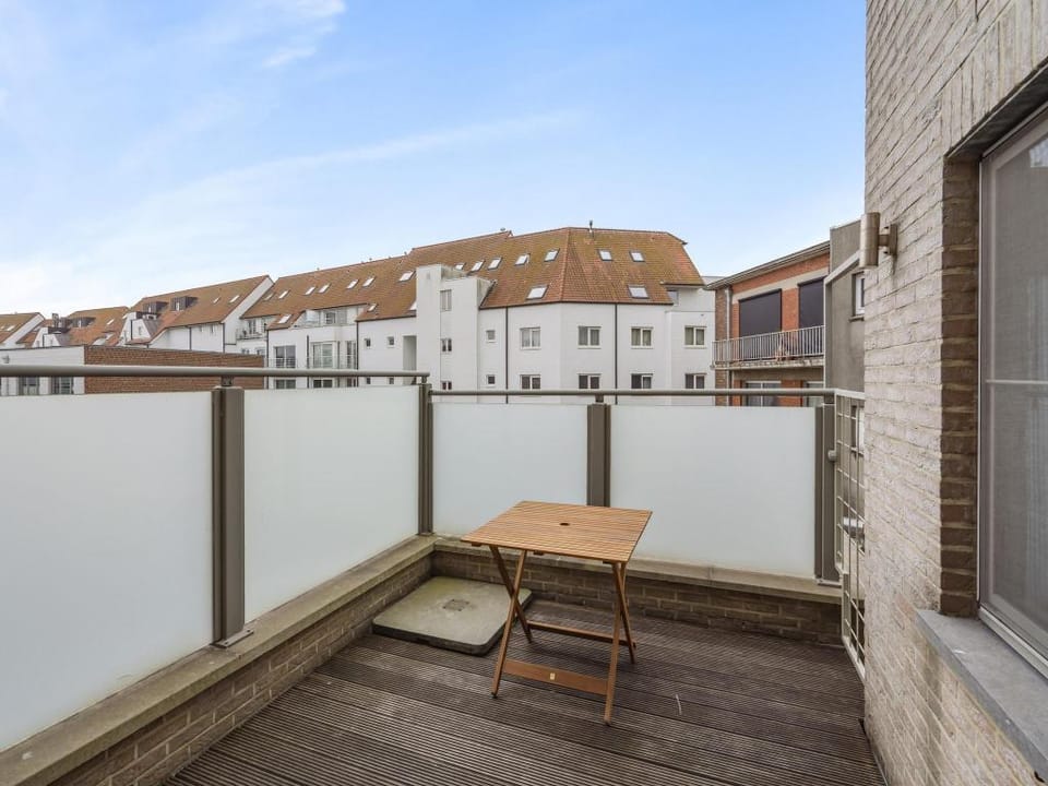 Pleasant apartment near the seafront Apartment in Bruges