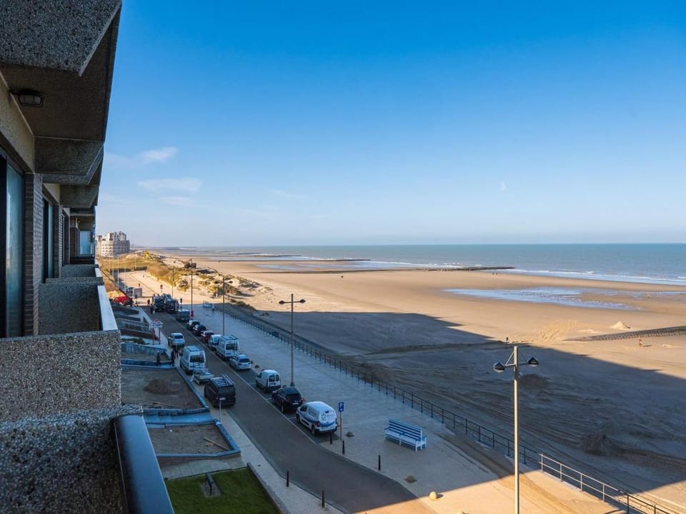 Nice apartment on the 4th floor Hotel in Middelkerke
