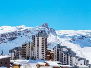 Chalet in Alpe dHuez with Sauna  Hot Tub Vacation rental in Huez