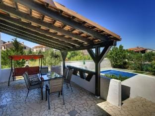 Holiday Home Liznjan near Beach  Pool Vacation rental in Medulin