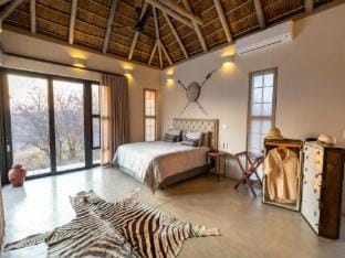 Villa in Hoedspruit with a Jacuzzi Vacation rental in South Africa