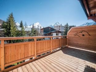 Chalet in Les Deux Alpes near Ski Lift Vacation rental in Les Deux Alpes