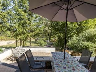 Country House near Parc du Morvan with Pool Vacation rental in Bourgogne-Franche-Comté