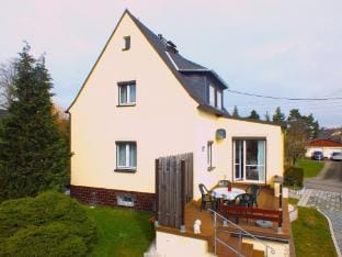 Holiday Home in Lichtenau with Garden Bliss Vacation rental in Chemnitz