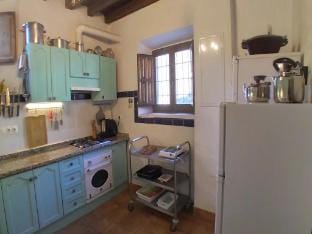 Andalusian farmhouse for workshops, retreats or events Vacation rental in Valle del Guadalhorce