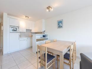Bright apartment with stunning sea view Apartment in Middelkerke