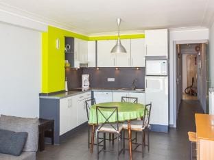 Apartment with terrace on the seafront promenade Apartment in Middelkerke