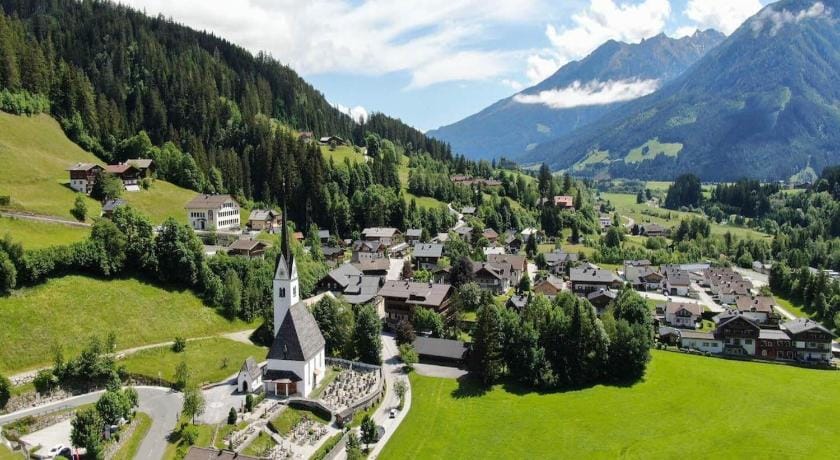Apartment in Wald im Pinzgau near Ski Slope Apartment in Salzburgerland