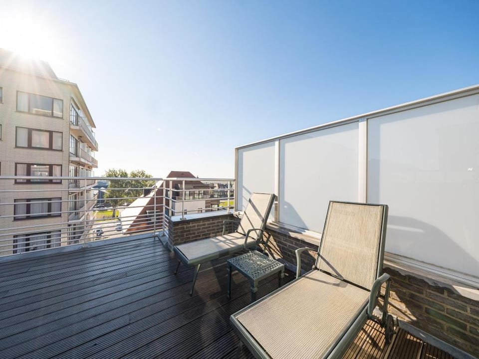 Penthouse with 2 spacious terraces Hotel in Middelkerke