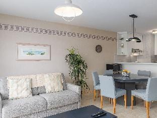Cozy and spacious apartment on the 1st floor Apartment in Middelkerke