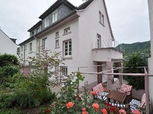 Haus Rosa Comfortable holiday residence Vacation rental in Cochem-Zell
