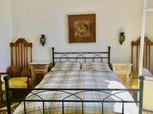 Comfortable holiday home with private pool Vacation rental in Eze