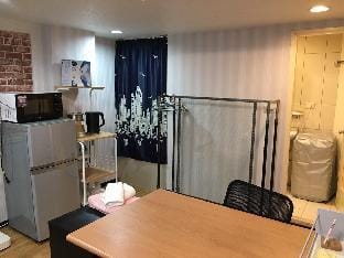 MRT 7min/大套房小廚房/全自動-洗脫衣機/百台電視频道 Apartment in Taipei City