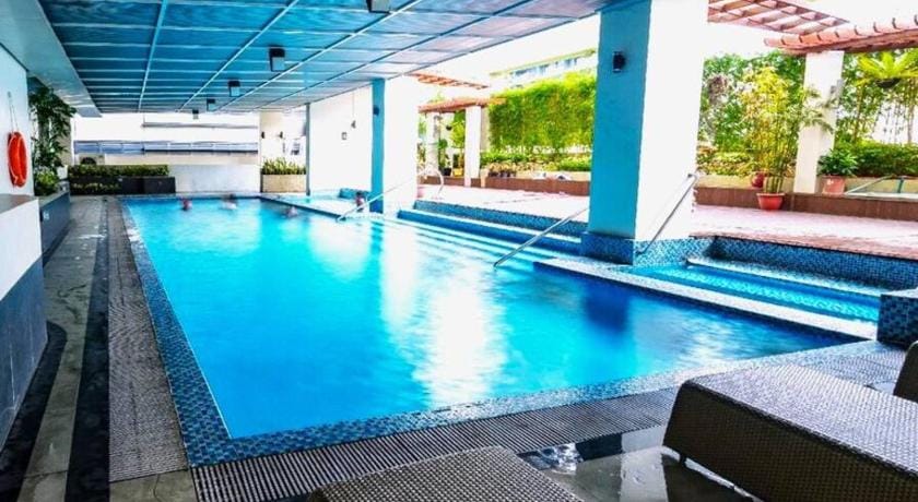 BGC Beautiful Large 1 Bedroom Condo (Sleeps 3) Apartment in Makati