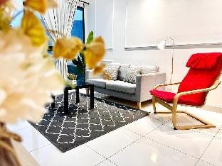 Mosaic Deluxe 2+1 BedRoom European Styled 6-10pax Vacation rental in Johor Bahru