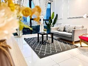 Mosaic Deluxe 2+1 BedRoom European Styled 6-10pax Vacation rental in Johor Bahru