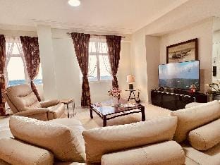 Europeon Style AlohaTower F19 DangaBay@ 8-10Pax Vacation rental in Johor Bahru