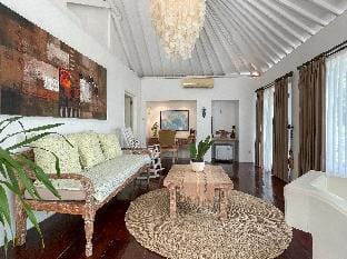 Beach House Canggu - 150m Berawa beach Vacation rental in North Kuta