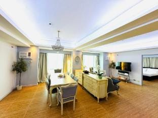 2 Bedroom Corner Unit at Avant, BGC Apartment in Makati