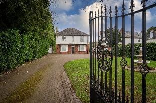 The Royal Worcester - 5 Bedrooms, Upto 10 Guests, Vacation rental in Worcester