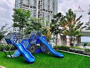 HOT -Cozy & Drive urban suites 10 pax UA187 WL N Vacation rental in George Town