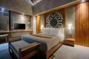 Modern 1BR Private Pool Villa in Nusa Dua Villa in Kuta Selatan