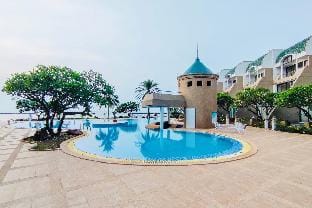 O2 Exclusive Beachfront Villa Pool Access Cha am Vacation rental in Thailand