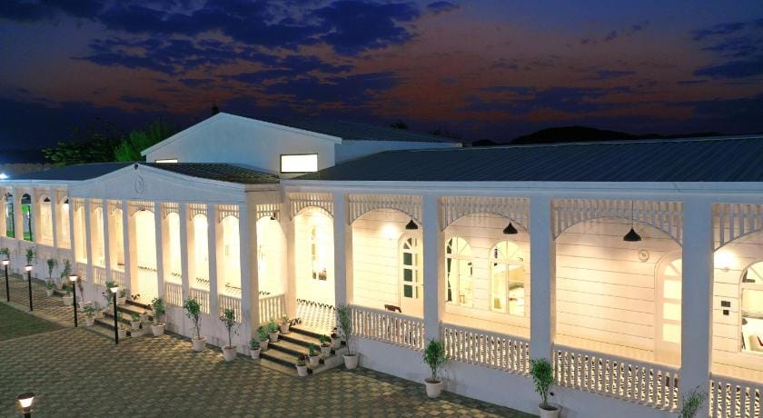 Sukoon Farm - A Luxury Farm House In Jaipur Hotel in Jaipur