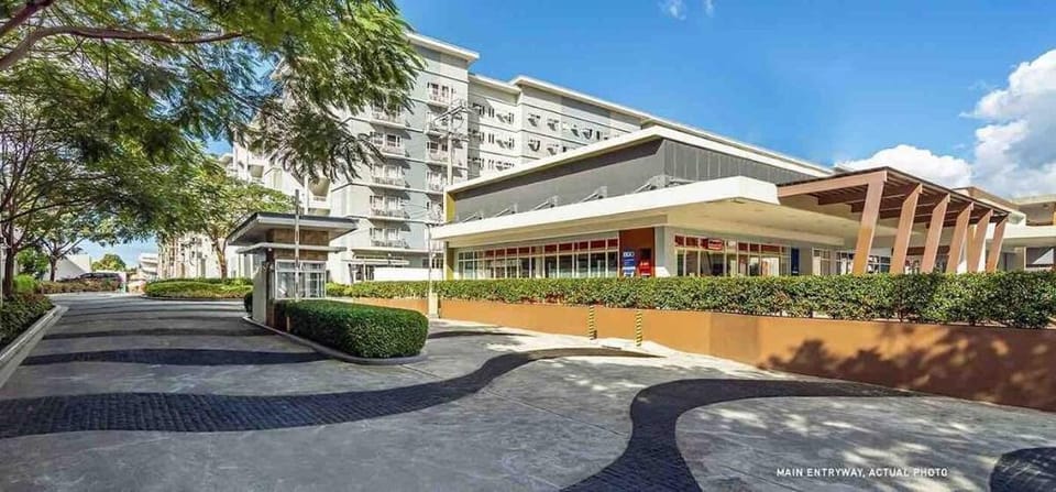 Nordic Combined Unit PS4 KTV Netflix Disney Coffee Apartment in Quezon City