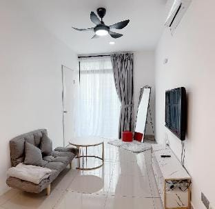 Austin Regency 2 simple rooms |5min to IKEA Aeon Tebrau Apartment in Johor Bahru