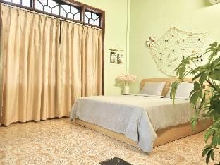 Blue Sea House Apartment in Laos