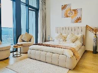 Studio with Spectacular Skyline Views, Near Marina Apartment in Dubai
