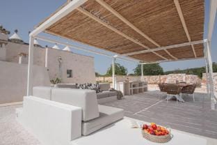 TD I Coni di Pinurè Trulli with Scenic Valley View Villa in Martina Franca