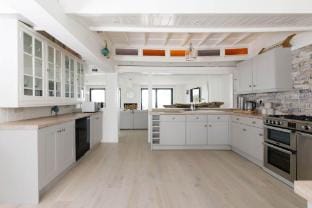 Luxury Seafront Family Home - Indoor Pool Vacation rental in Chichester District