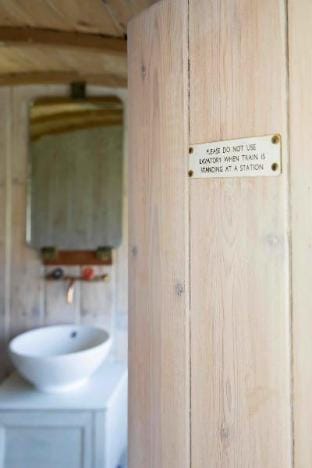 Unique   Comfy   Remodelled Railway Carriage Apartment in Chichester District