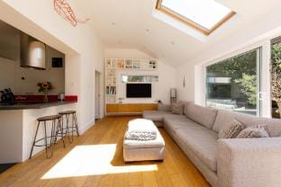 Gorgeous home for 12 - Walk to Beach - Sea View Vacation rental in West Wittering