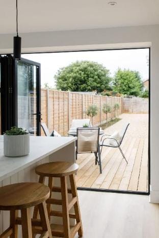 Stylish 2 Bed City Stay Vacation rental in Chichester