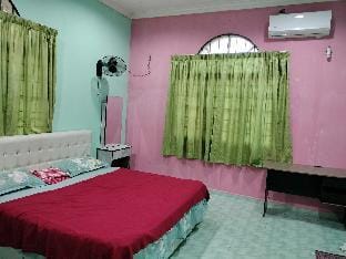Naura Homestay Vacation rental in Malaysia