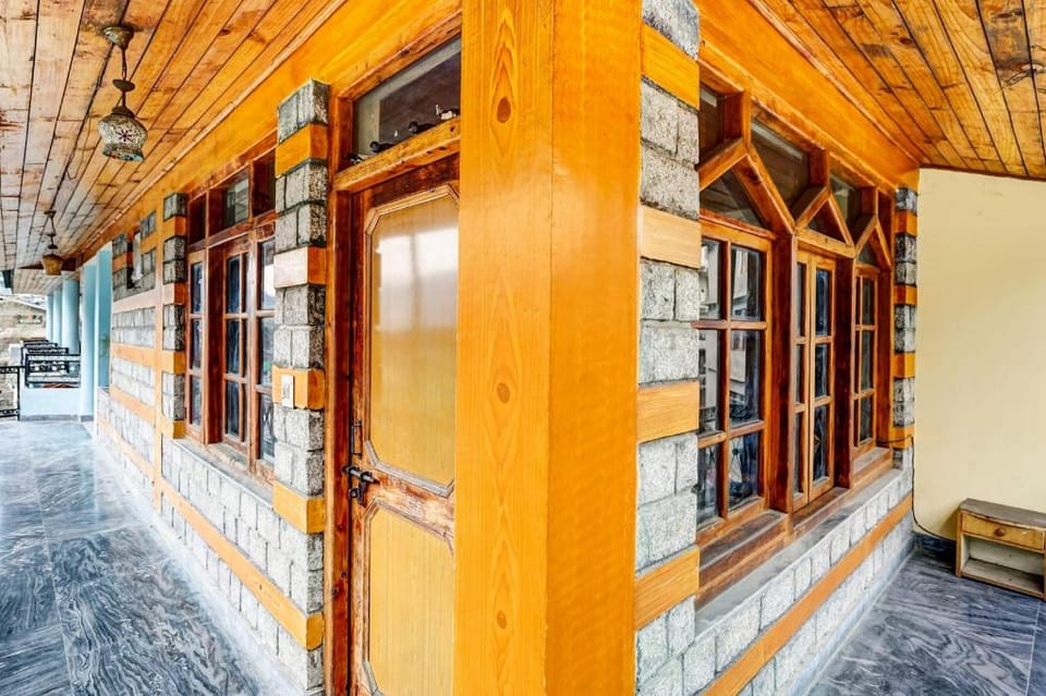 Hotel O by OYO New Sun N Snow Hotel in Manali