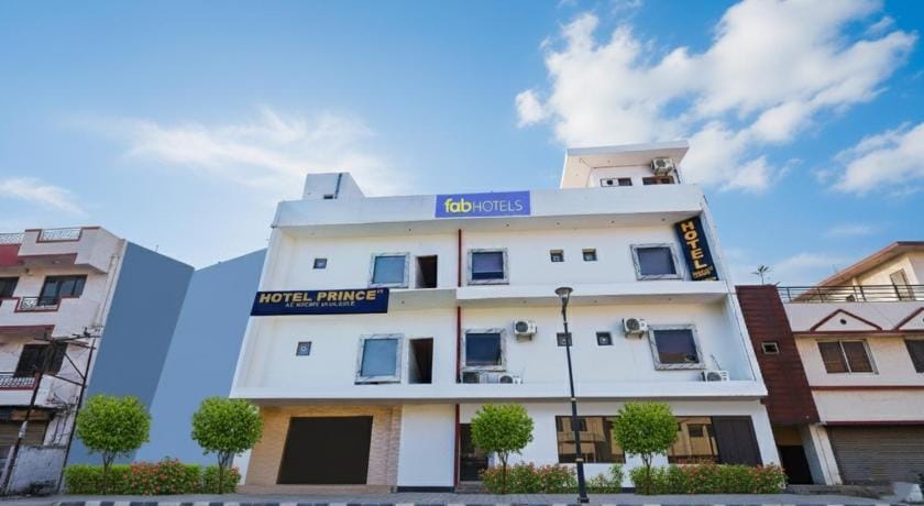 Hotel O Prince Hotel in Chandigarh
