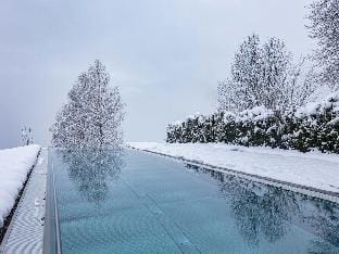 Apartment with shared infinity pool Apartment in Salzburgerland
