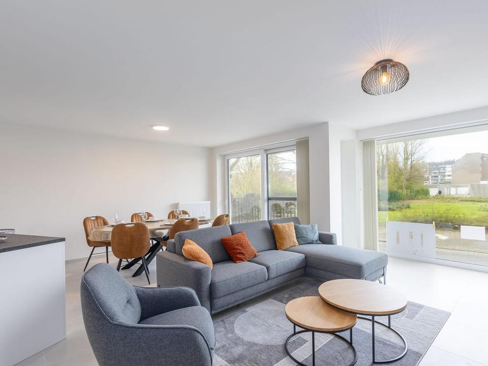 Corner apartment in the center with 3 bedrooms Apartment in Middelkerke