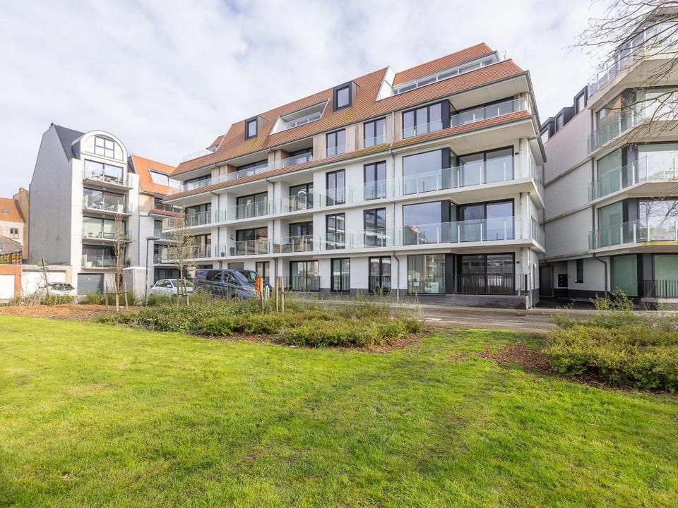 Corner apartment in the center with 3 bedrooms Apartment in Middelkerke