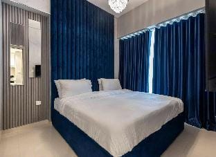 Burj  view Luxe 1-Bed Retreat with Skyline View Apartment in Dubai
