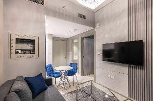 Burj  view Luxe 1-Bed Retreat with Skyline View Apartment in Dubai